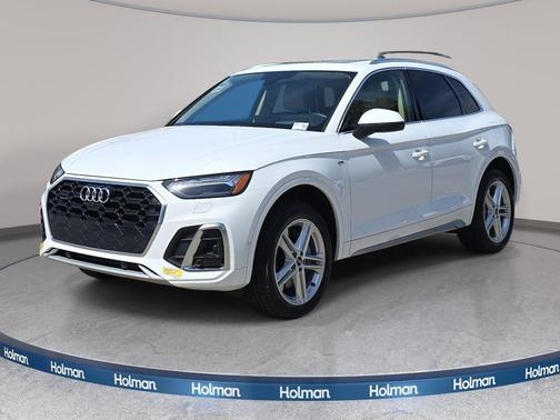 Ibis White 2023 Audi Q5 e 55 S line Prestige