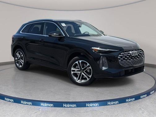 Mythos Black Metallic 2025 Audi Q5 Premium Plus TFSI quattro S tronic