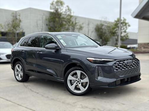 2025 Audi Q5 Premium Plus