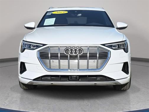 2019 Audi e-tron Premium Plus