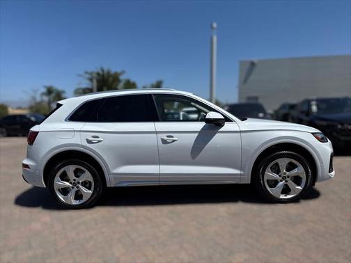 2021 Audi Q5 45 Prestige