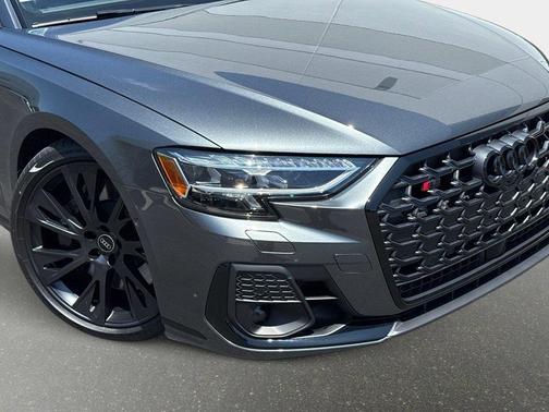 2025 Audi S8 4.0T