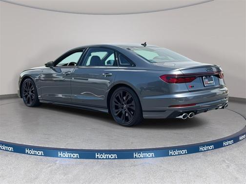 2025 Audi S8 4.0T