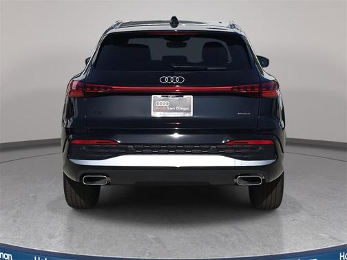 2025 Audi Q5 Premium TFSI quattro S tronic