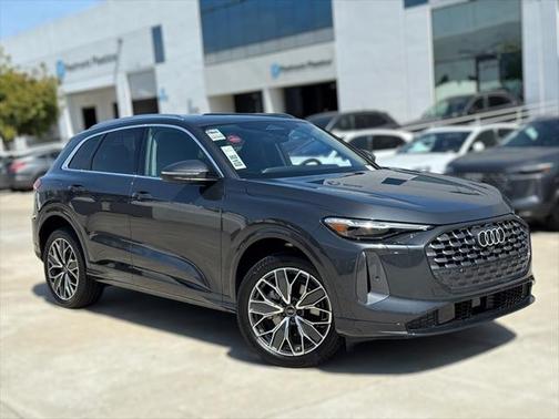 2025 Audi Q5 Premium Plus