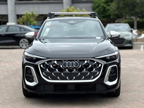 2025 Audi SQ5 3.0T Premium Plus