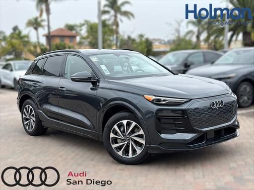 2025 Audi Q6 e-tron Premium quattro