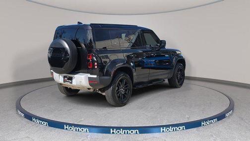 2024 Land Rover Defender 110 P300