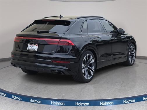 2025 Audi Q8 55 Prestige