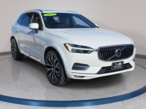 Ice White 2018 Volvo XC60 T6 Inscription