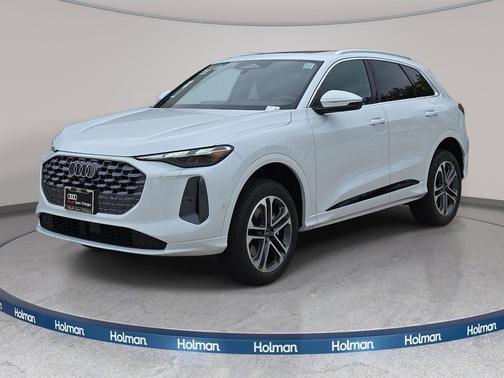Glacier White Metallic 2026 Audi Q5 Premium TFSI quattro S tronic