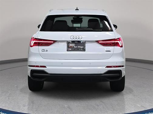 2025 Audi Q3 Premium 45 TFSI S line quattro Tiptronic