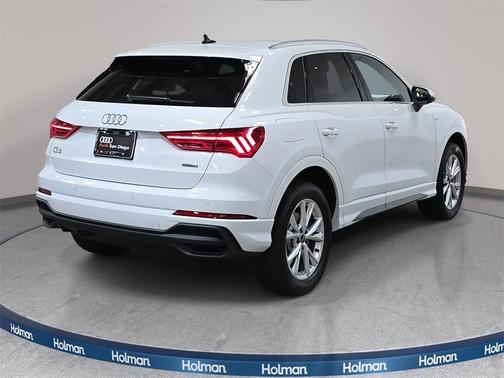 2025 Audi Q3 Premium 45 TFSI S line quattro Tiptronic