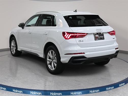 2025 Audi Q3 Premium 45 TFSI S line quattro Tiptronic