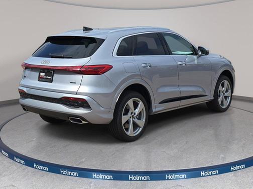 Florett Silver Metallic 2026 Audi Q5 Premium Plus TFSI quattro S tronic