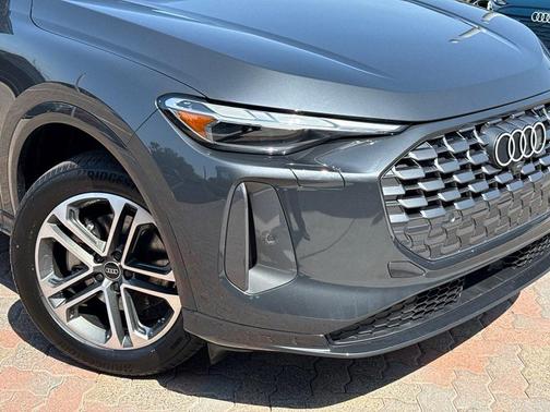 2025 Audi Q5 Premium