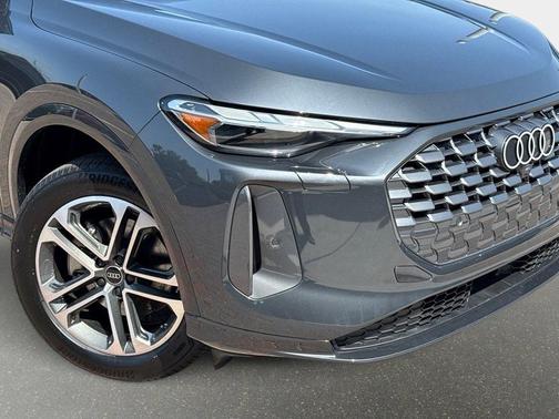 2025 Audi Q5 Premium