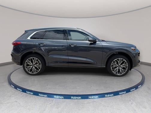 Tambora Gray Metallic 2025 Audi Q5 2.0T Premium Plus