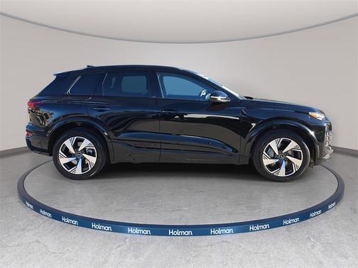 2025 Audi Q6 e-tron Premium quattro