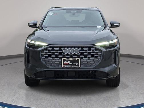 Tambora Gray Metallic 2026 Audi Q5 Premium Plus TFSI quattro S tronic