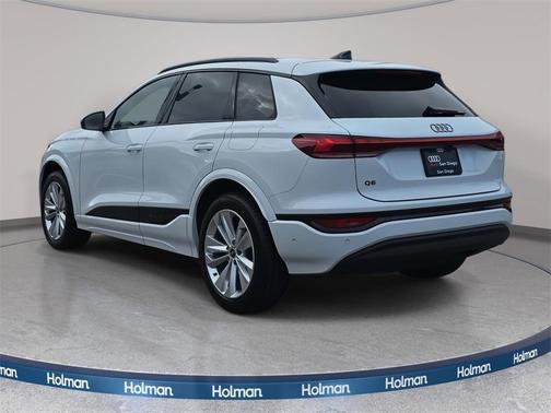 2025 Audi Q6 e-tron Premium Plus