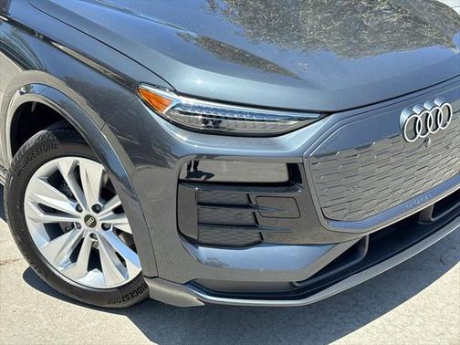 2025 Audi Q6 e-tron Premium Plus
