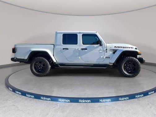 Bright White Clearcoat 2021 Jeep Gladiator Mojave 4x4