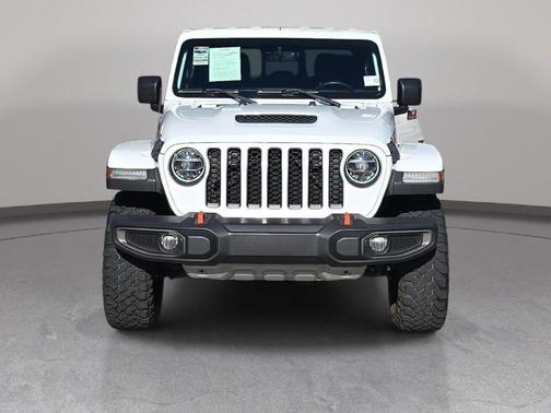 Bright White Clearcoat 2021 Jeep Gladiator Mojave 4x4