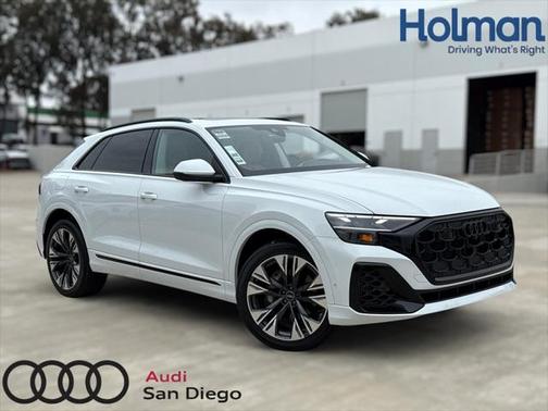 2025 Audi Q8 55 Premium Plus