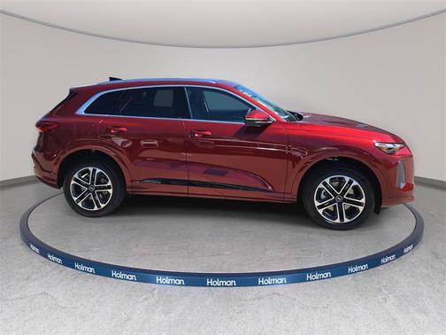 2025 Audi Q5 Premium