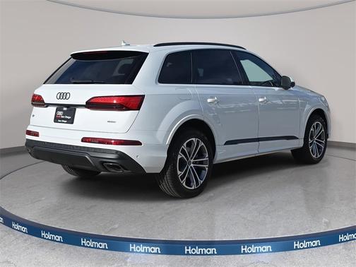 2026 Audi Q7 45 Premium