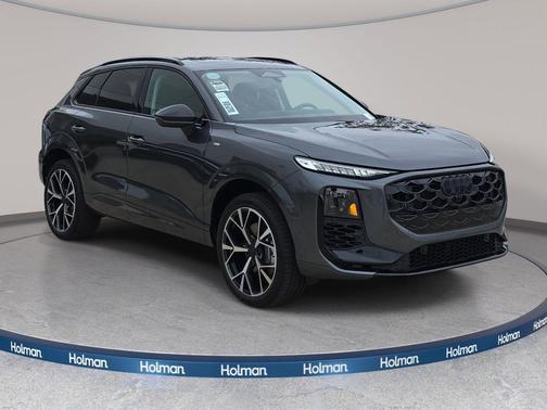 Daytona Gray Pearl Effect 2026 Audi Q3 TFSI quattro S tronic