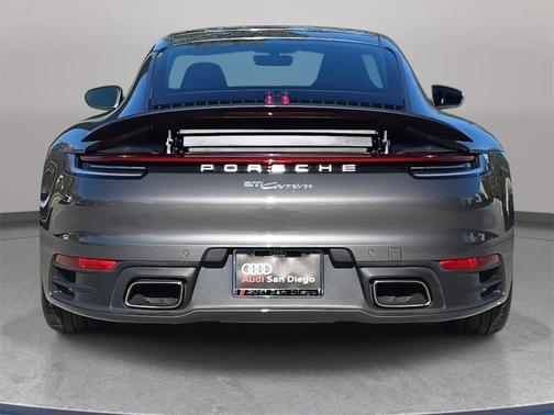 2021 Porsche 911 Carrera
