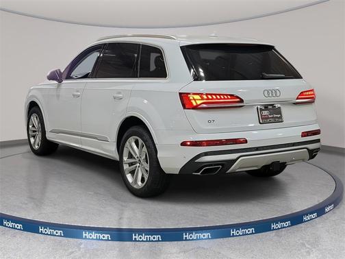 2025 Audi Q7 45 Premium Plus