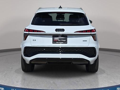 Glacier White Metallic 2026 Audi Q3 TFSI quattro S tronic
