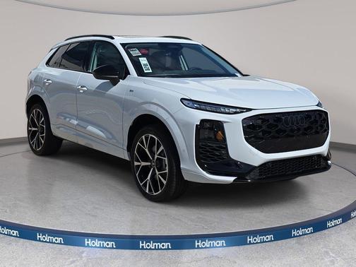 Glacier White Metallic 2026 Audi Q3 TFSI quattro S tronic