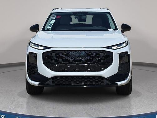 Glacier White Metallic 2026 Audi Q3 TFSI quattro S tronic