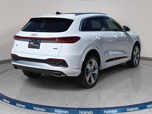 2025 Audi Q5 Premium Plus