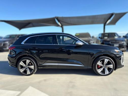 2025 Audi SQ5 3.0T Prestige