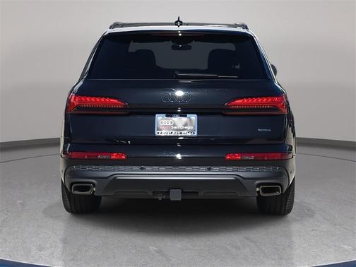 2026 Audi Q7 55 Premium Plus