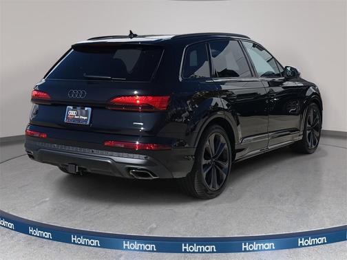 2026 Audi Q7 55 Premium Plus
