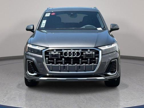 2025 Audi Q7 55 Prestige