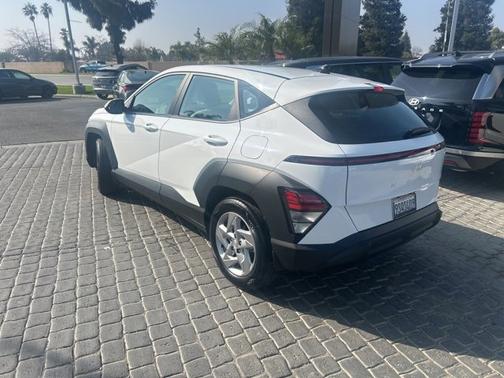 2025 Hyundai KONA SE
