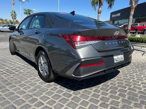 Gray 2026 Hyundai ELANTRA SE