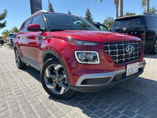 2022 Hyundai VENUE Limited