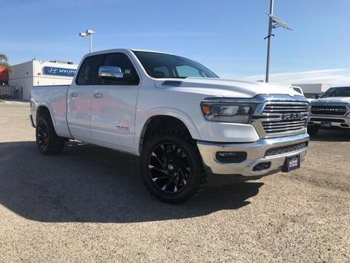 Photo 1 of 37 of 2020 RAM 1500 Laramie