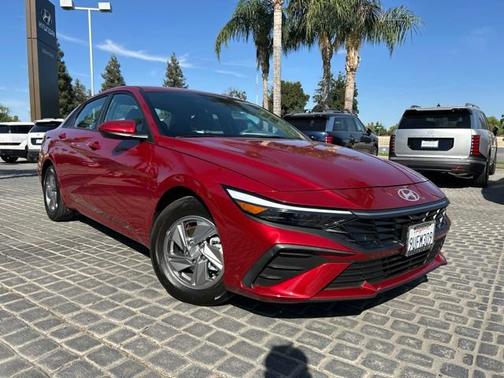 Red 2025 Hyundai ELANTRA SE