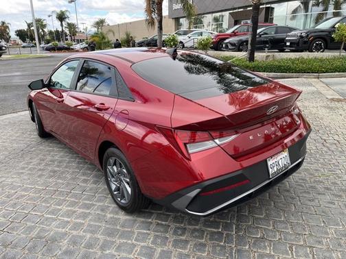 2024 Hyundai ELANTRA HEV Blue