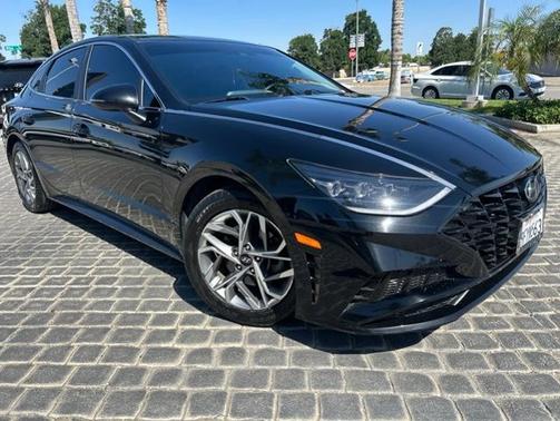 Black 2023 Hyundai SONATA SEL