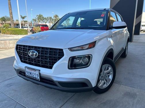 White 2026 Hyundai VENUE SE